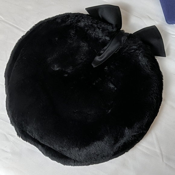 Vintage Black Fur Round Ladies Hat with Bow - Picture 6 of 7